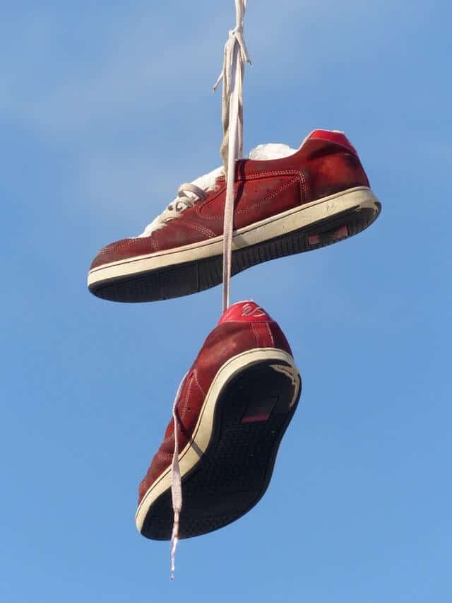 How to dry shoes How to dry shoes