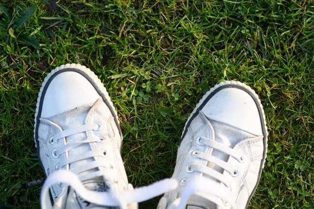 clean grass stains off shoes